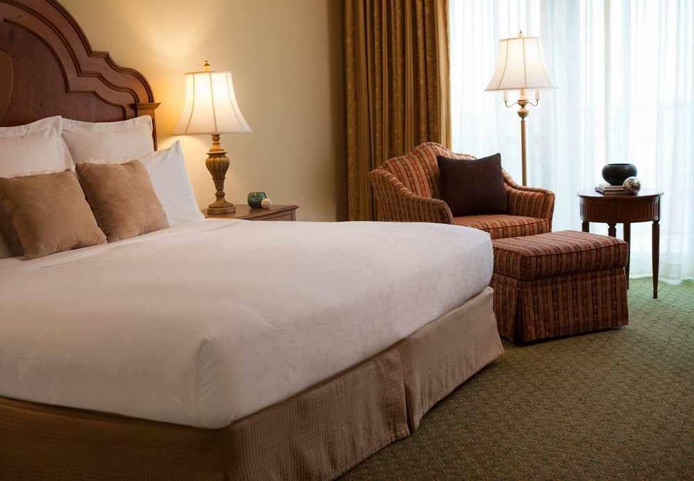 Renaissance Tulsa Hotel & Convention Center Ngoại thất bức ảnh