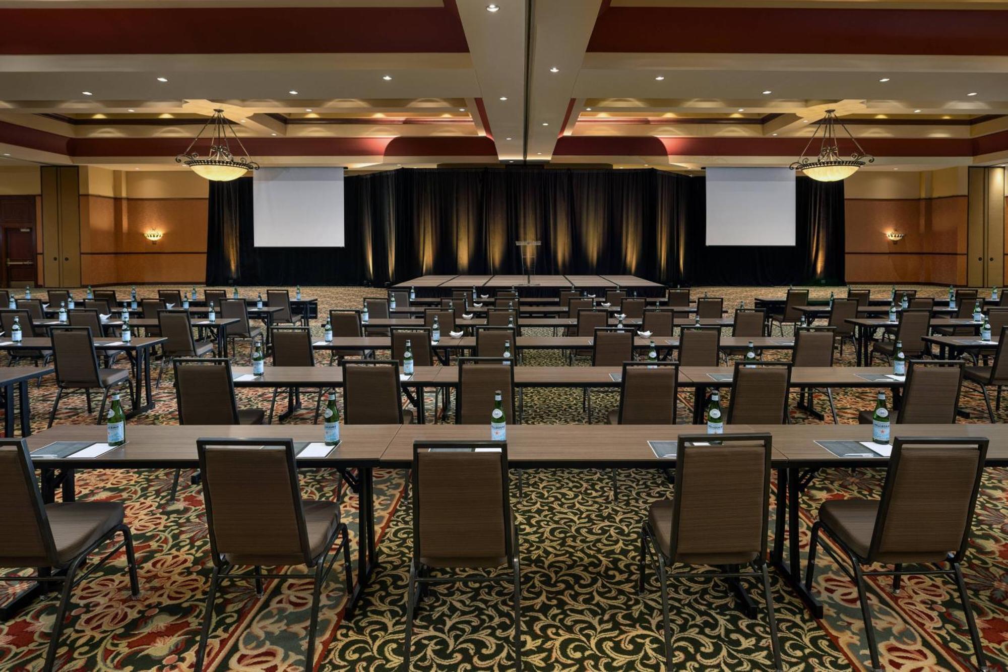 Renaissance Tulsa Hotel & Convention Center Ngoại thất bức ảnh
