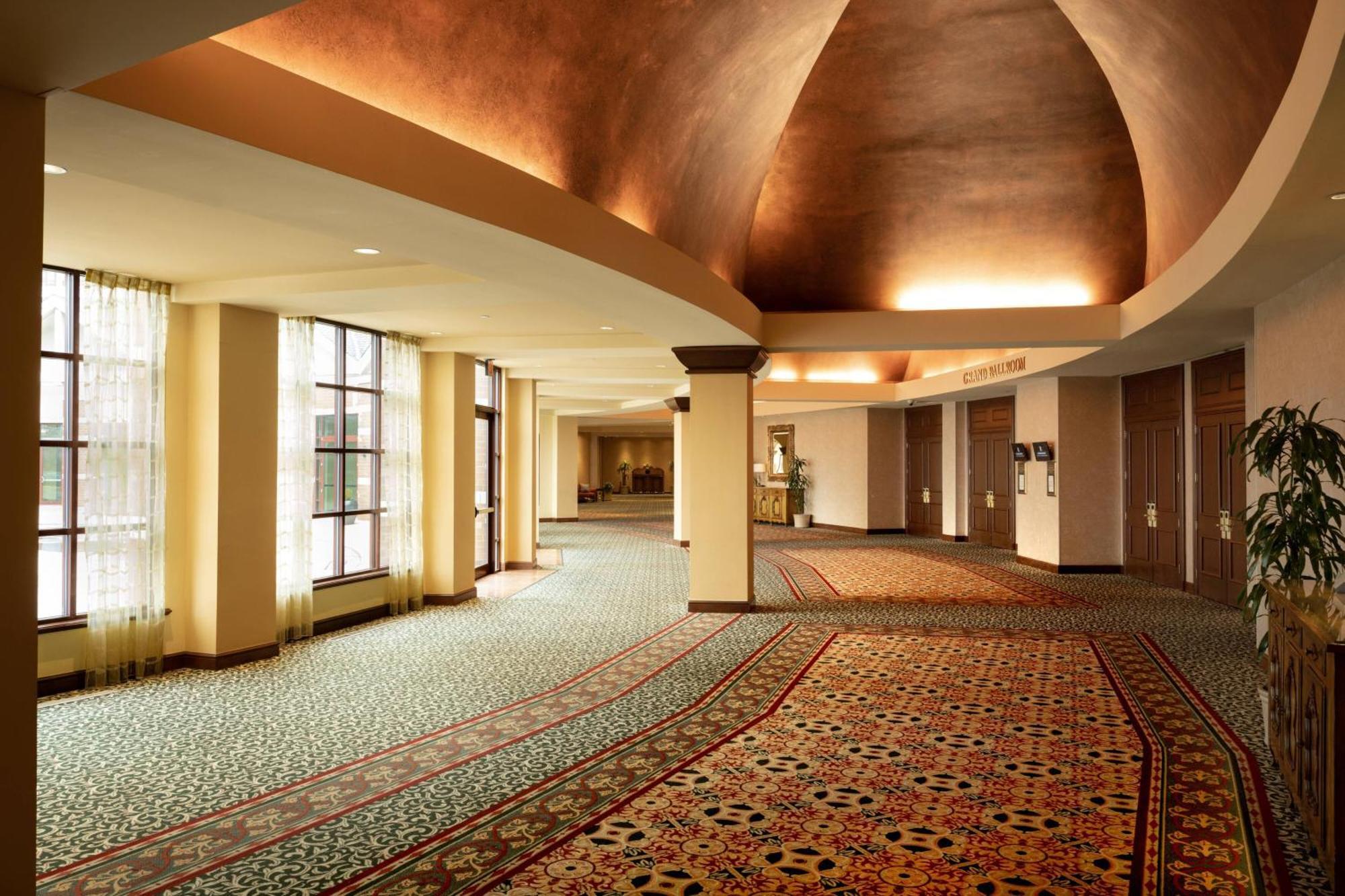 Renaissance Tulsa Hotel & Convention Center Ngoại thất bức ảnh